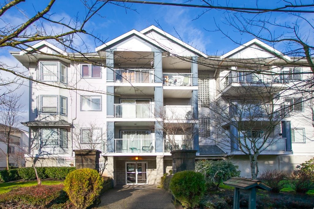 Fantastic Condo At Stonegate!