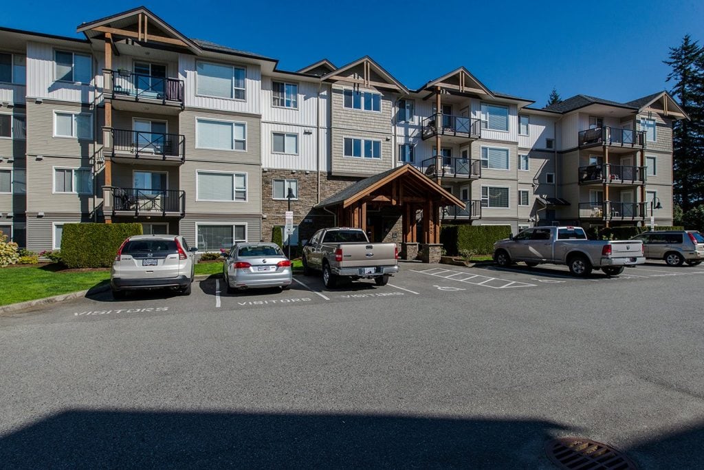 Spacious Condo With Large Patio!