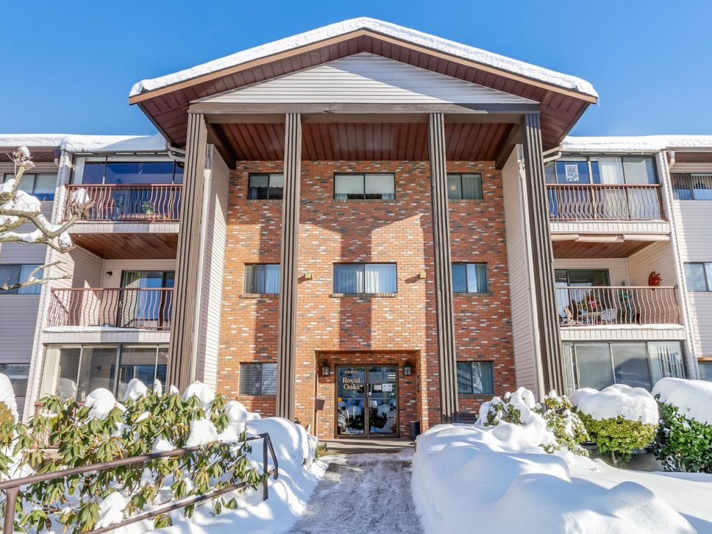 Amazing Renovation! 314-32910 Amicus Pl