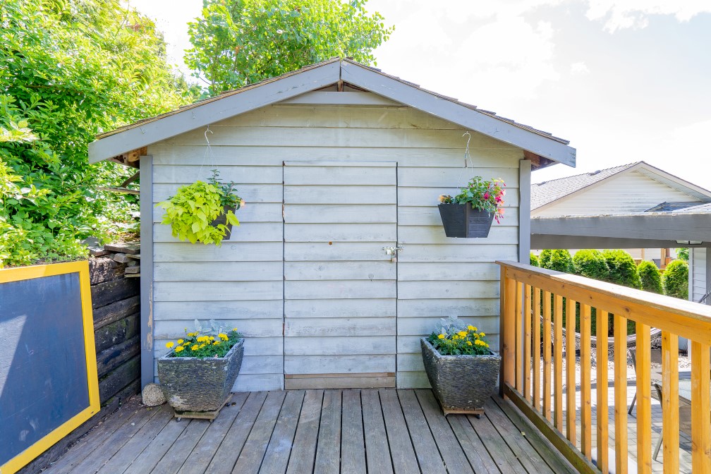 Renovated East Abbotsford Home Eximus